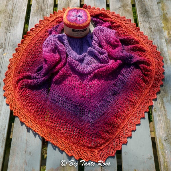 Pattern Button Rose Shawl (ENGLISH, US) - Afbeelding 4