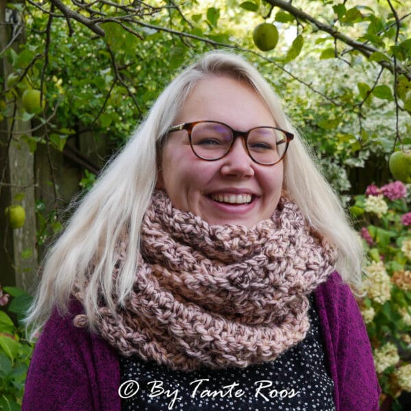 Patroon Criss Cross Rose Cowl - Afbeelding 3